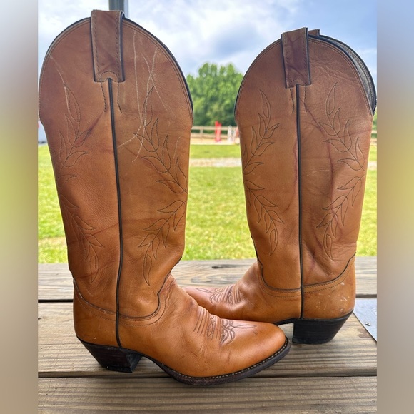 Vintage Justin Boots Tan Leather Western Boots size 6. - Picture 1 of 6